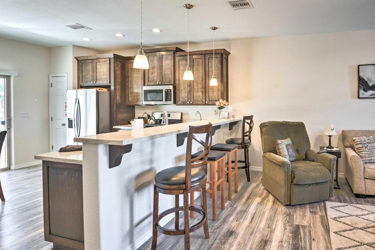 Pet-Friendly Retreat - 1 Block To Colorado River! Bullhead City Dış mekan fotoğraf