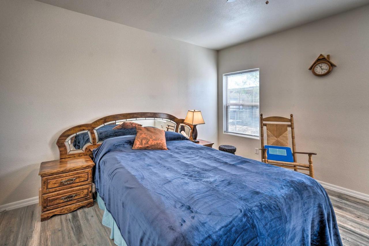 Pet-Friendly Retreat - 1 Block To Colorado River! Bullhead City Dış mekan fotoğraf